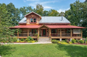 The Log Palace Private Guest Suite cabin